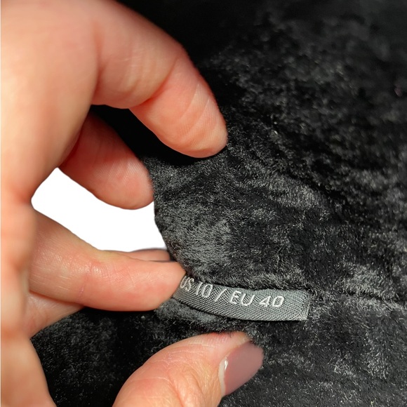 Vince | Claudia Suede & Shearling Boots in Black US 10/EU 40 - Picture 6 of 10